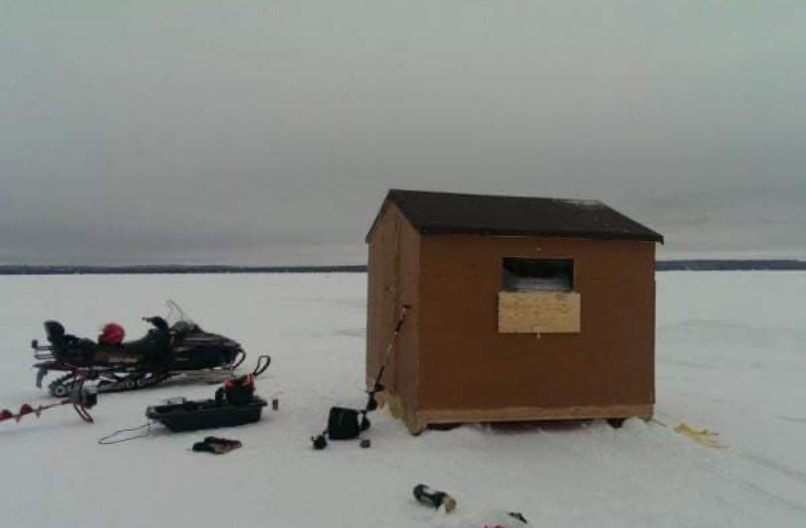 Ice-Hut-Rental-5
